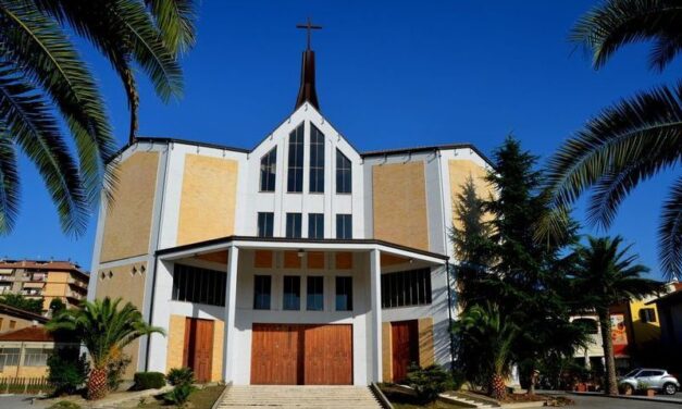 Le Cresime nella parrocchia di Ss. Madre della Chiesa